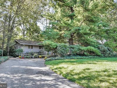 1734 Colonial Manor Dr