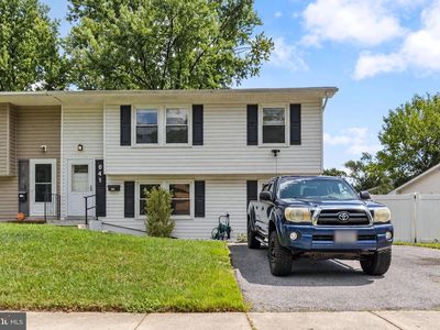641 Chapelview Dr