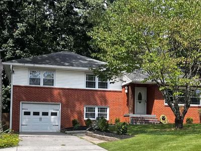 3207 Hazelwood Rd
