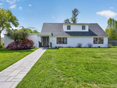 2 Sherwood Lane