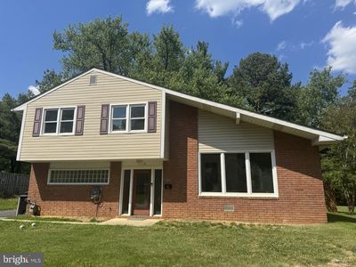 916 Beaverbank Cir