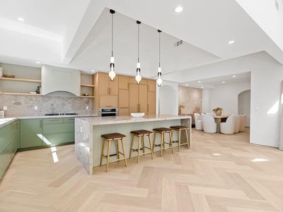 1704 Zinnia Ln