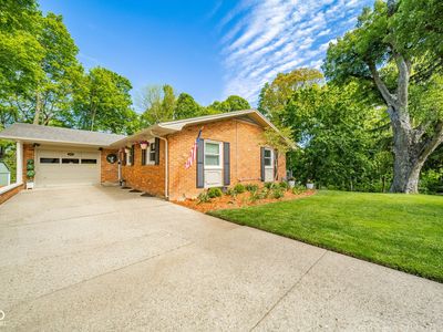 930 Jameson Ct