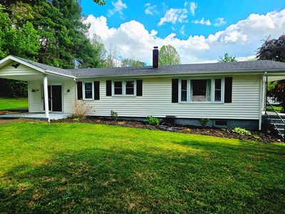 60 Green Acres Dr