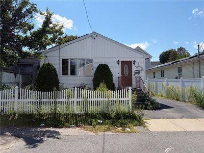 33 Huldah St