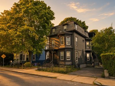 50 Perrin St