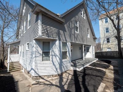 104 1/2 Rodney St