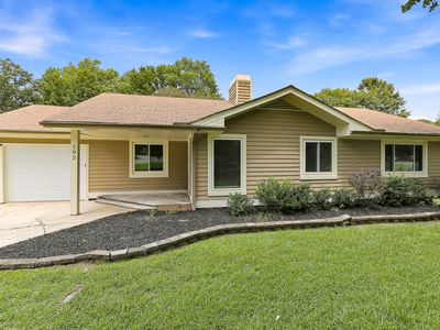102 Oaklake Ct