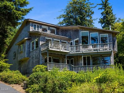 1625 SW Walking Wood