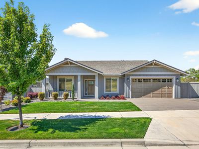 4439 Merlot Ct