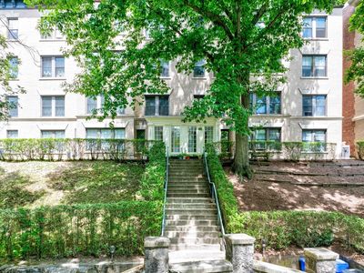1584 Beacon St APT A