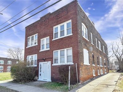 14104 Aspinwall Ave