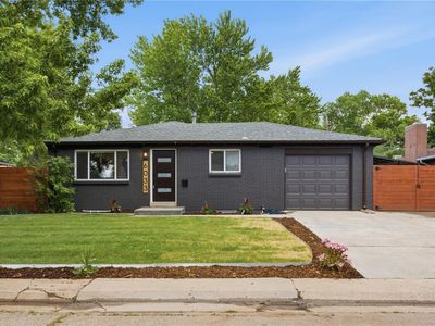 6033 Hoyt Court