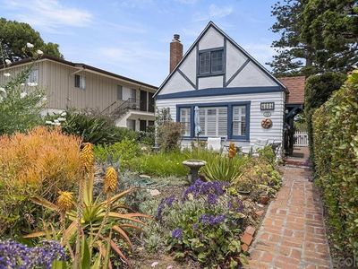 4854 Del Mar Ave