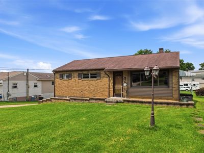25 Dolly Ave #4