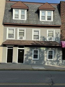 308 W Main St