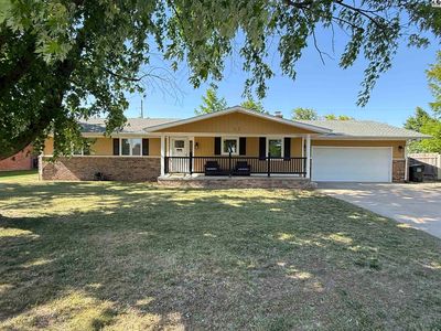 Property at 12 Warren Dr, South Hutchinson, KS