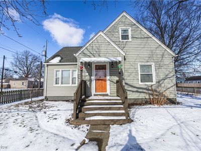 669 N Firestone Blvd