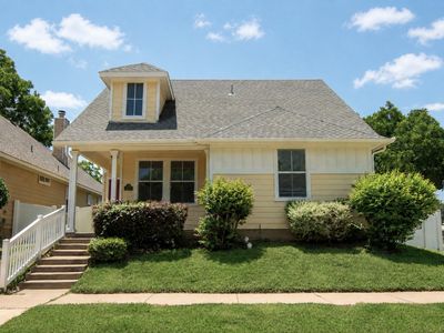 1729 Cambridge Dr