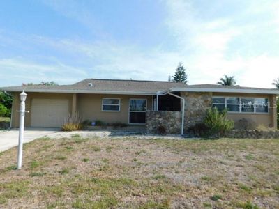 Property at 1313 SE 40th St, Cape Coral, FL