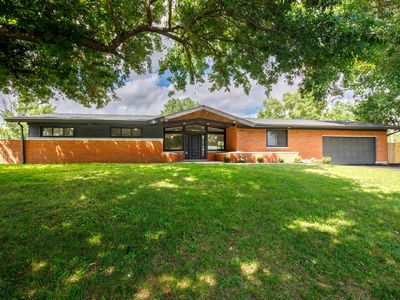 3273 Saxon Dr