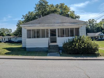 Property at 303 Oshields St, Union, SC