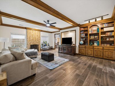 3811 Trappers Forest Dr
