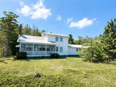 18453 Nipigon Ln