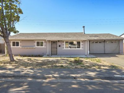 233 Maple Street