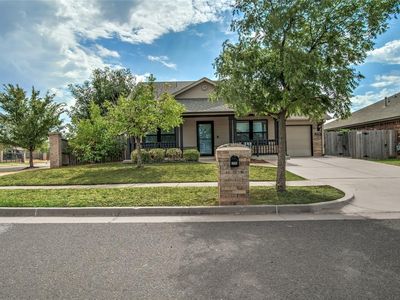 2700 NW 187th Ter
