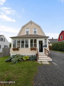 98 Bryan St