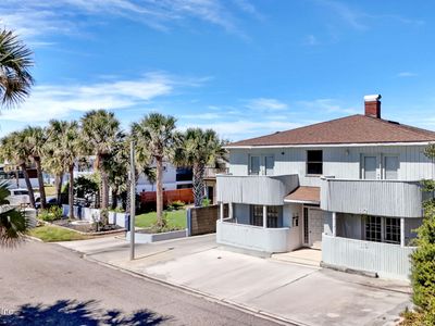 112 MYRA Street