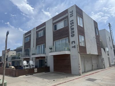 711 Island Ct APT 1
