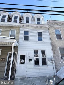 Property at 741 E Norwegian St, Pottsville, PA