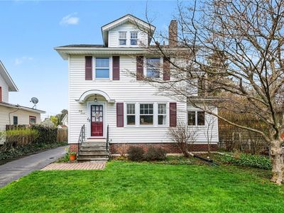 47 Hollywood Cres