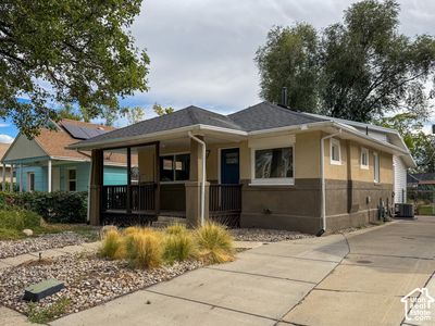 147 W Paxton Ave