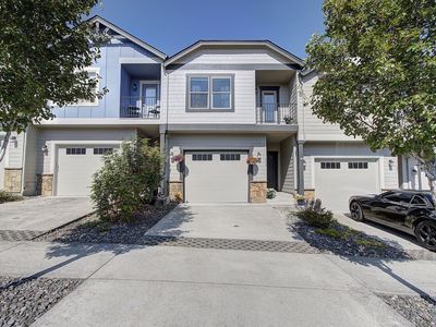 249 N 43rd Pl