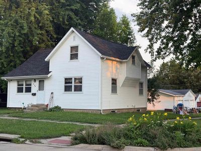 819 W Cherry St