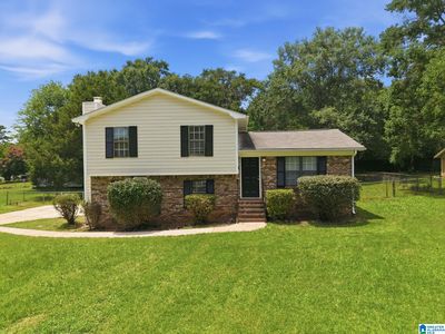 102 Meadowgreen Ln