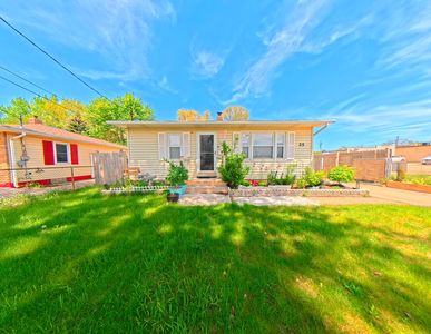 25 Maplelawn St SW