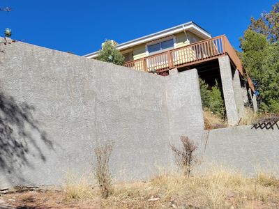 606 E TIMBER Drive
