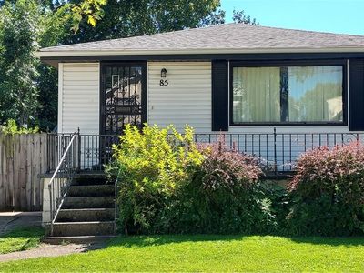 85 Amber St
