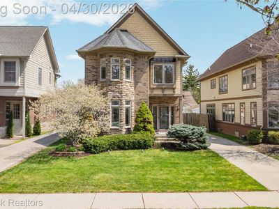 721 S Kenwood Ave