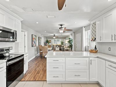 435 BLUEBIRD Lane