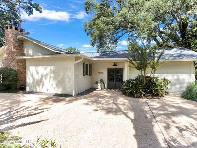414 General Pershing Ave