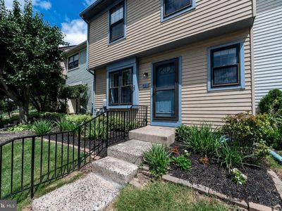 405 McKean Ct