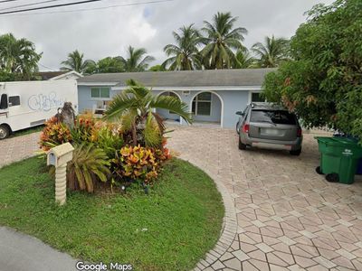 Property at 6633 Emerald Lake Dr, Miramar, FL