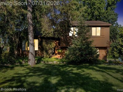 1580 Mercedes St