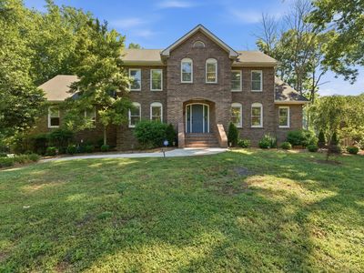 124 Laural Hill Dr