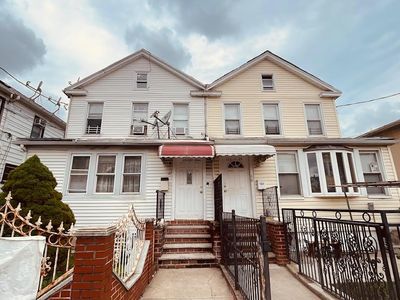 111-27 38th Avenue